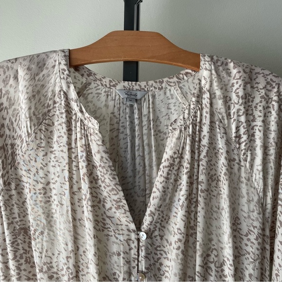 Rails Jasmine Dress Mini Tan Watercolor Leopard Animal Print Smocked Size Medium - Picture 8 of 9